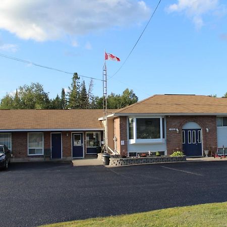 Two Rivers Motel Mattawa Экстерьер фото