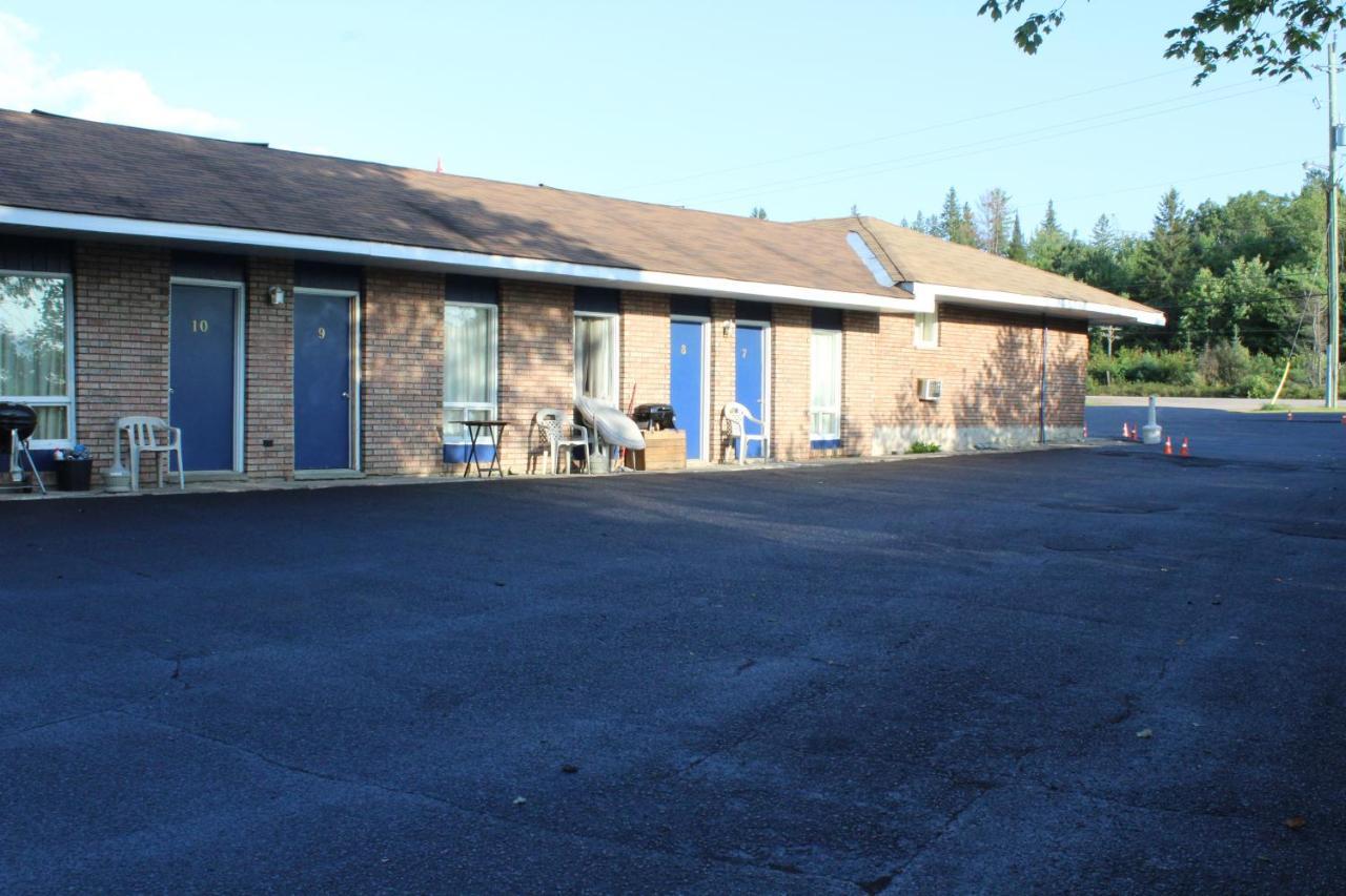 Two Rivers Motel Mattawa Экстерьер фото